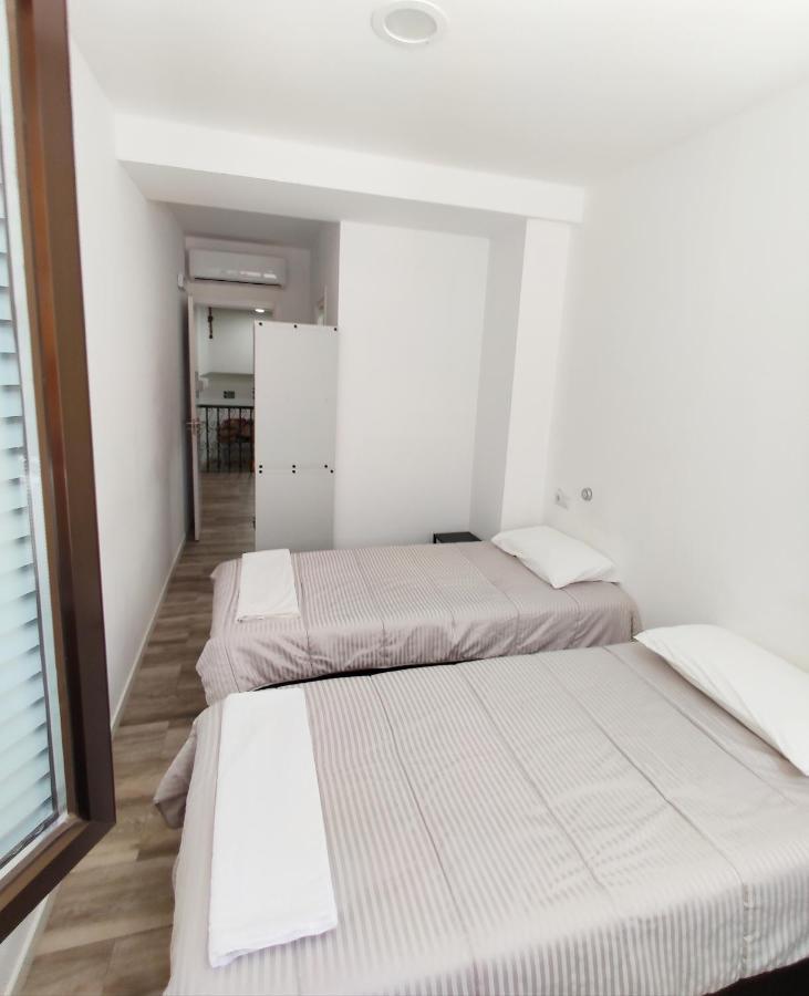 Palafox 23 Vandrarhem Madrid Exteriör bild